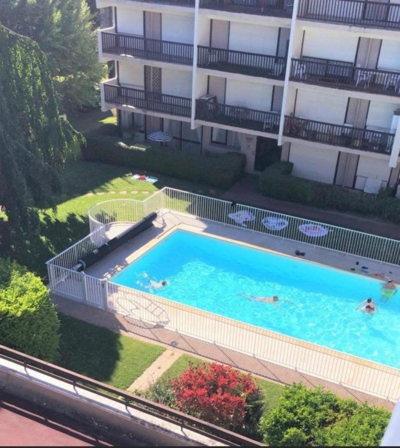 Le Cosy Avec Piscine, Balcon Et Parking Apartment Trouville-sur-Mer Ngoại thất bức ảnh
